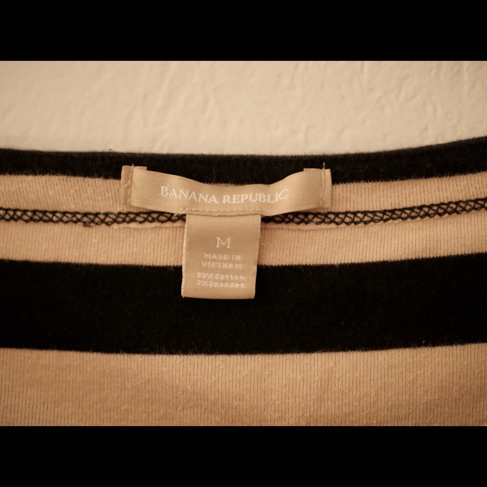 Banana republic cream and black striped shirt - Picture 2 of 4